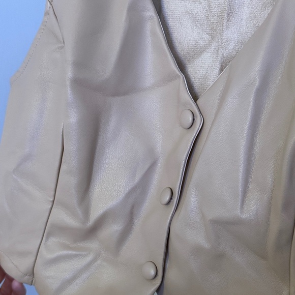 Tan Faux Leather Crop Vest - Picture 3 of 3